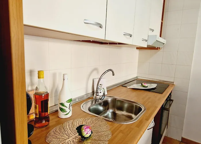 Paraiso 2 Bedroom Terrace Wifi Free Nyaraló *